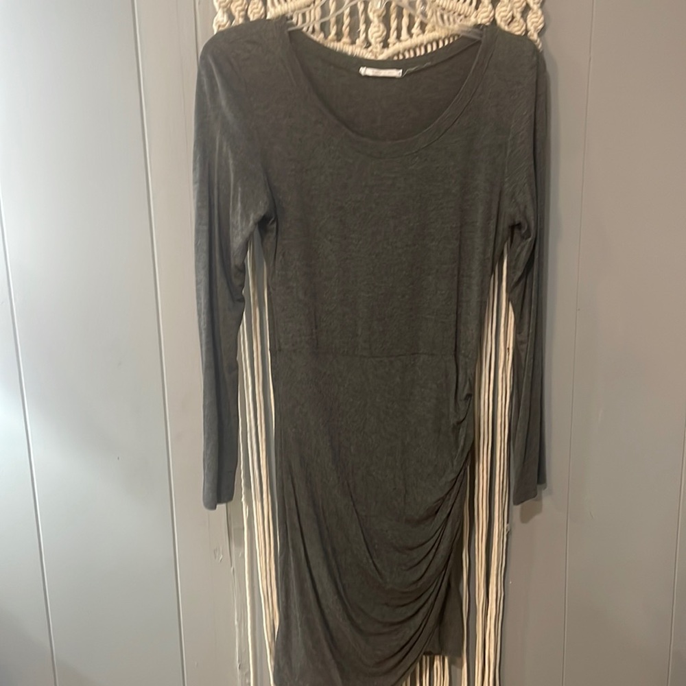 Stella Luce, gray medium stretchy dress with scalloped side